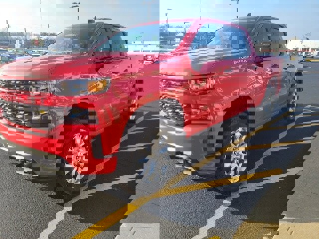 Used 2021 Chevrolet Silverado 1500 Custom image 2