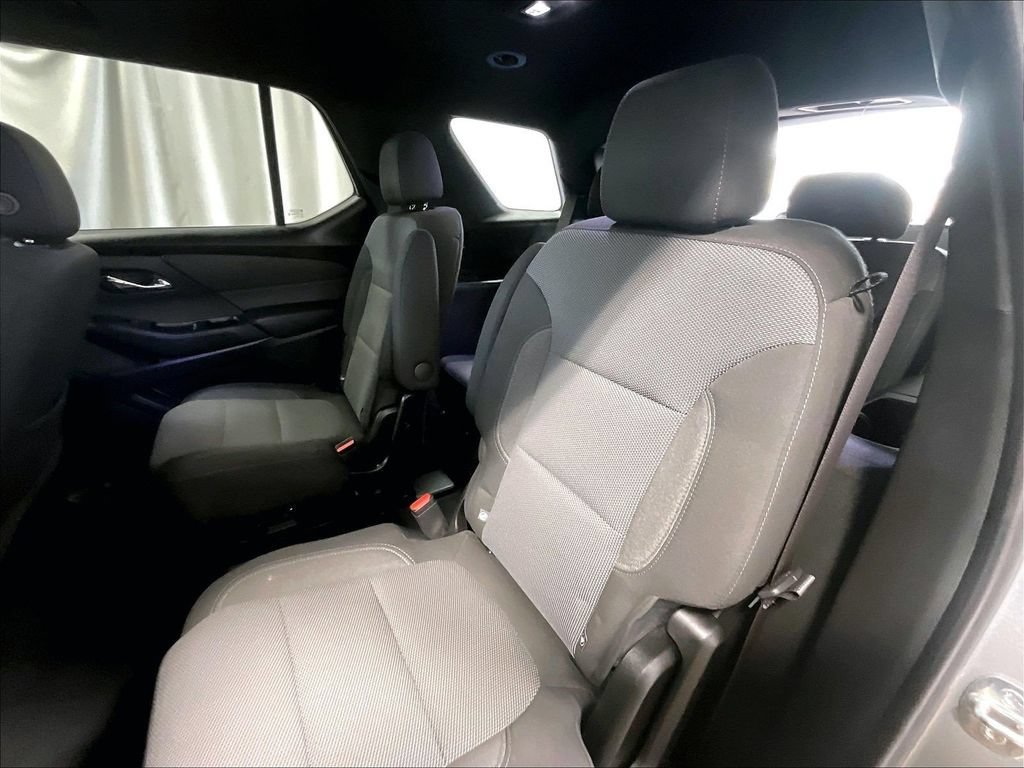 Used 2023 Chevrolet Traverse LT AWD/4WD image 15