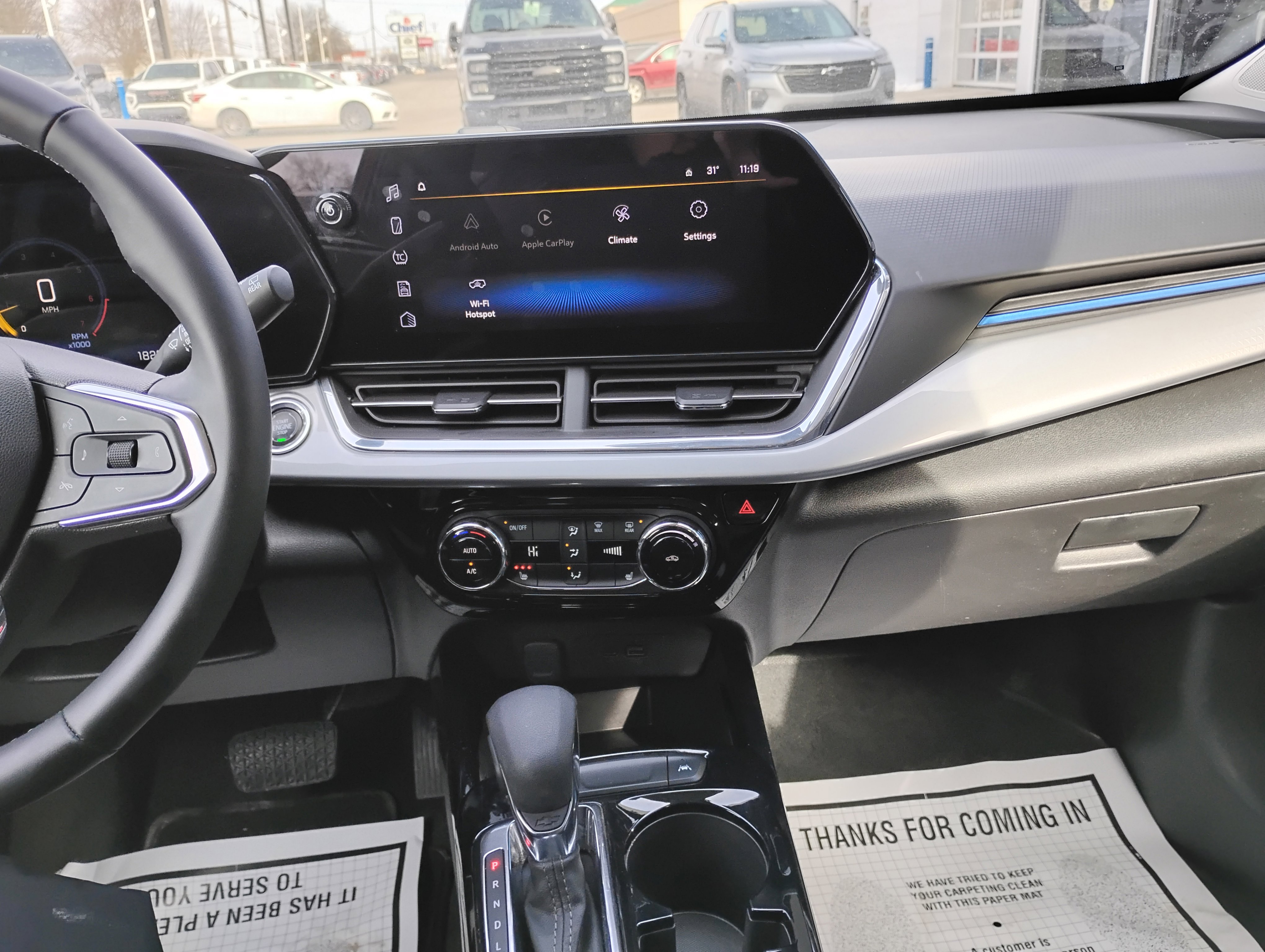 Used 2025 Chevrolet Trax LT w/ LT Convenience Package image 8