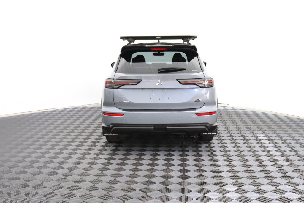 Used 2026 Mitsubishi Outlander AWD image 7