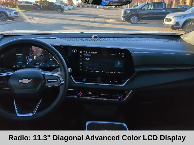 Used 2025 Chevrolet Equinox LT w/ Convenience Package II image 4