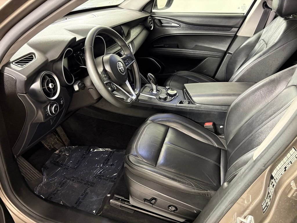 Used 2019 Alfa Romeo Stelvio w/ Nero Edizione RWD image 26