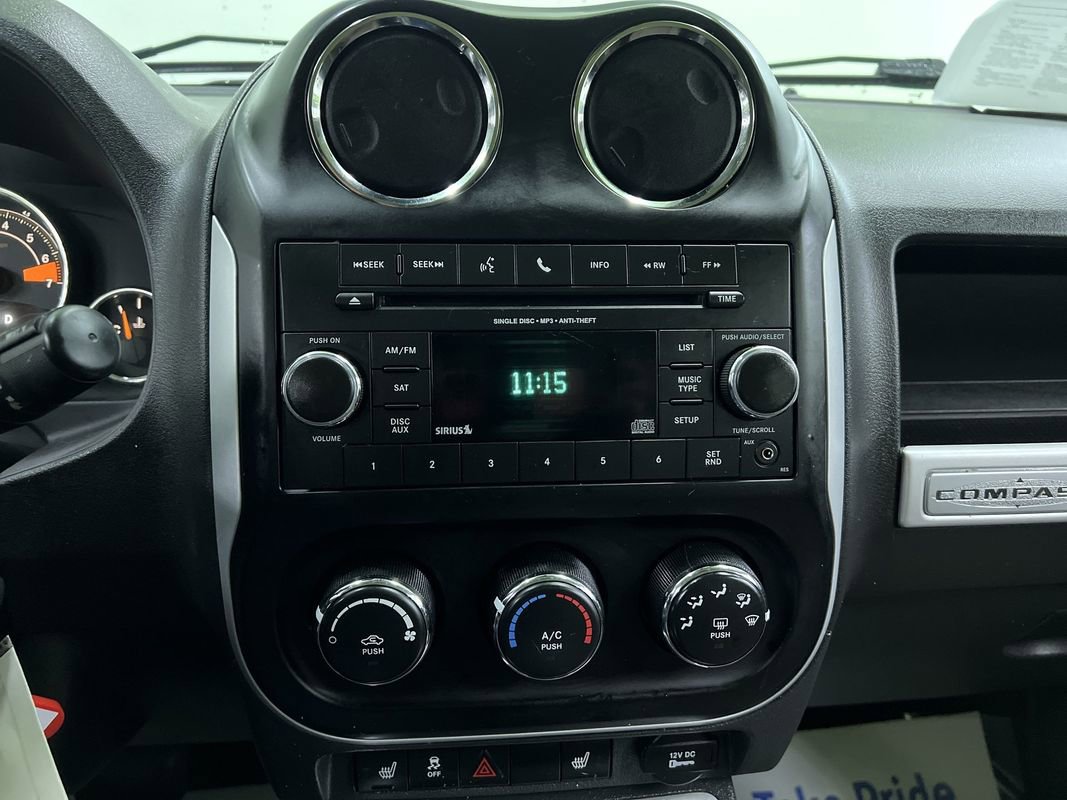 Used 2017 Jeep Compass Latitude AWD/4WD image 8