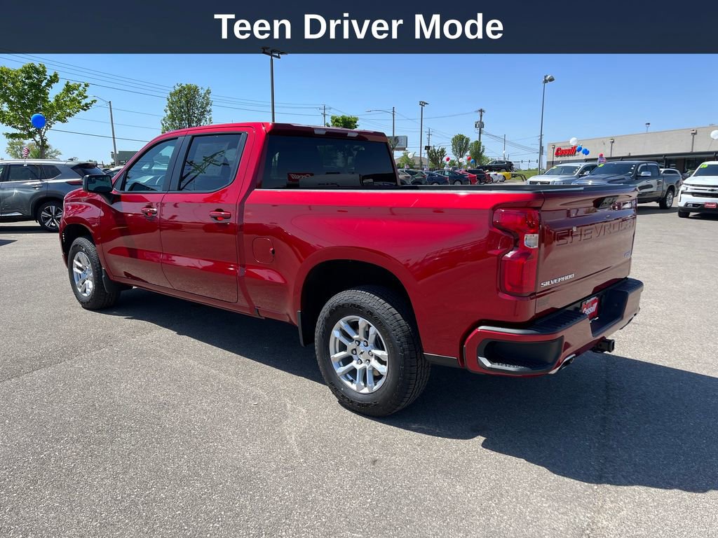 Used 2023 Chevrolet Silverado 1500 RST AWD/4WD image 3