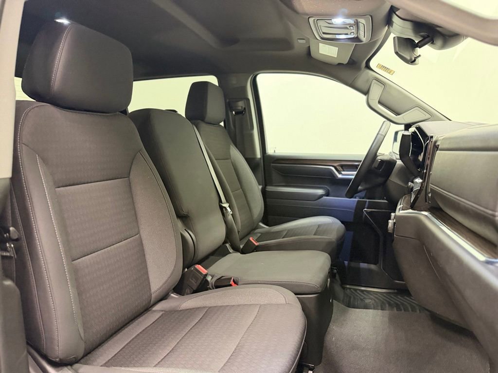 Used 2024 Chevrolet Silverado 1500 LT image 20