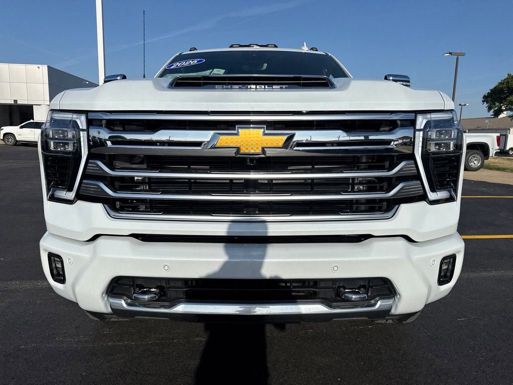 New 2026 Chevrolet Silverado 2500 High Country w/ High Country Premium Package AWD/4WD image 9