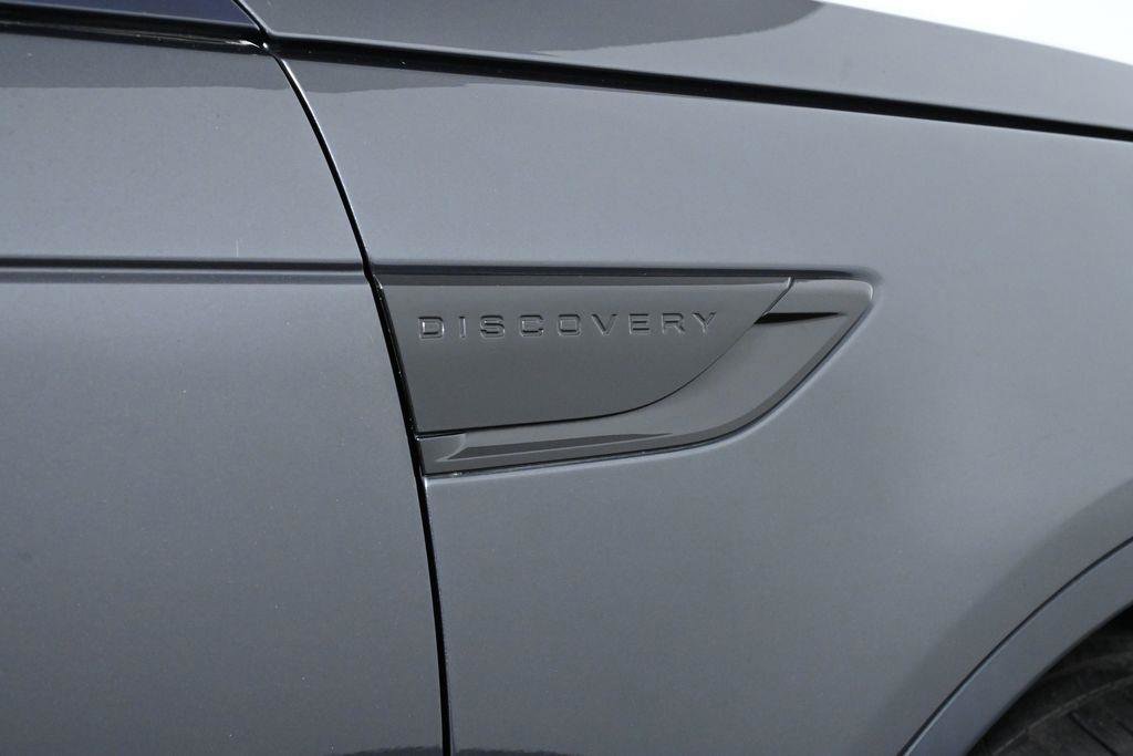Used 2019 Land Rover Discovery HSE image 11