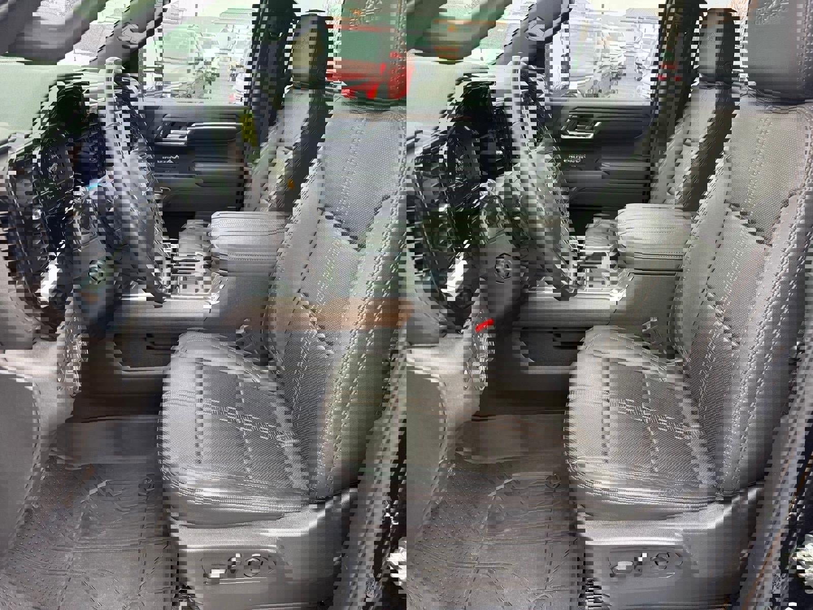 Used 2025 Chevrolet Silverado 1500 High Country w/ High Country Premium Package image 7