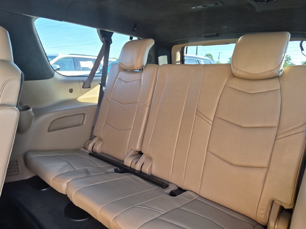 Used 2020 Cadillac Escalade ESV Platinum AWD/4WD image 28