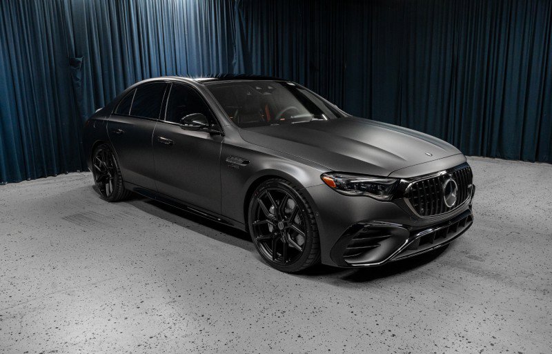 New 2026 Mercedes-Benz E 53 AMG e 4MATIC Sedan image 3