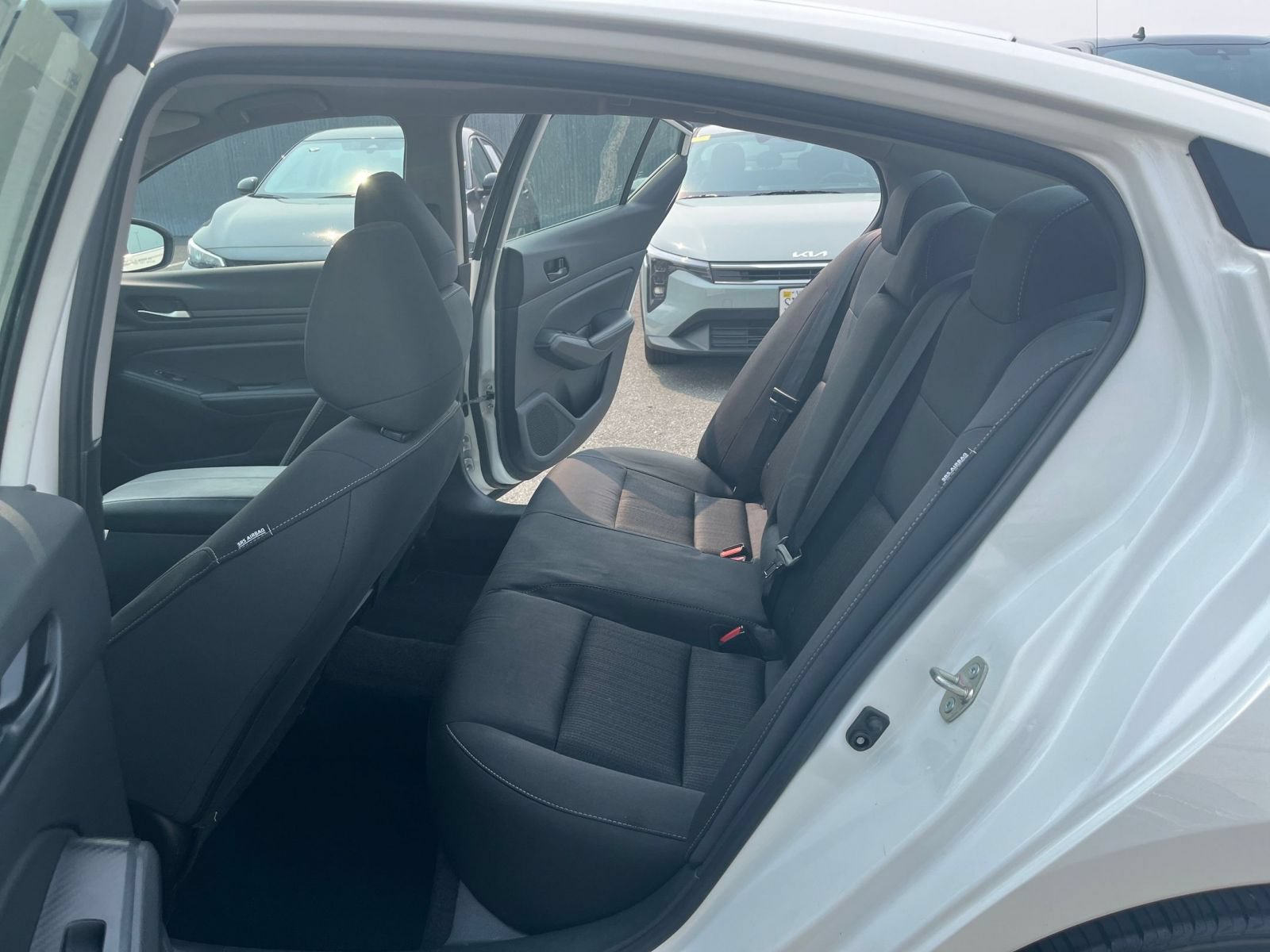 Used 2025 Nissan Altima 2.5 SV FWD image 26