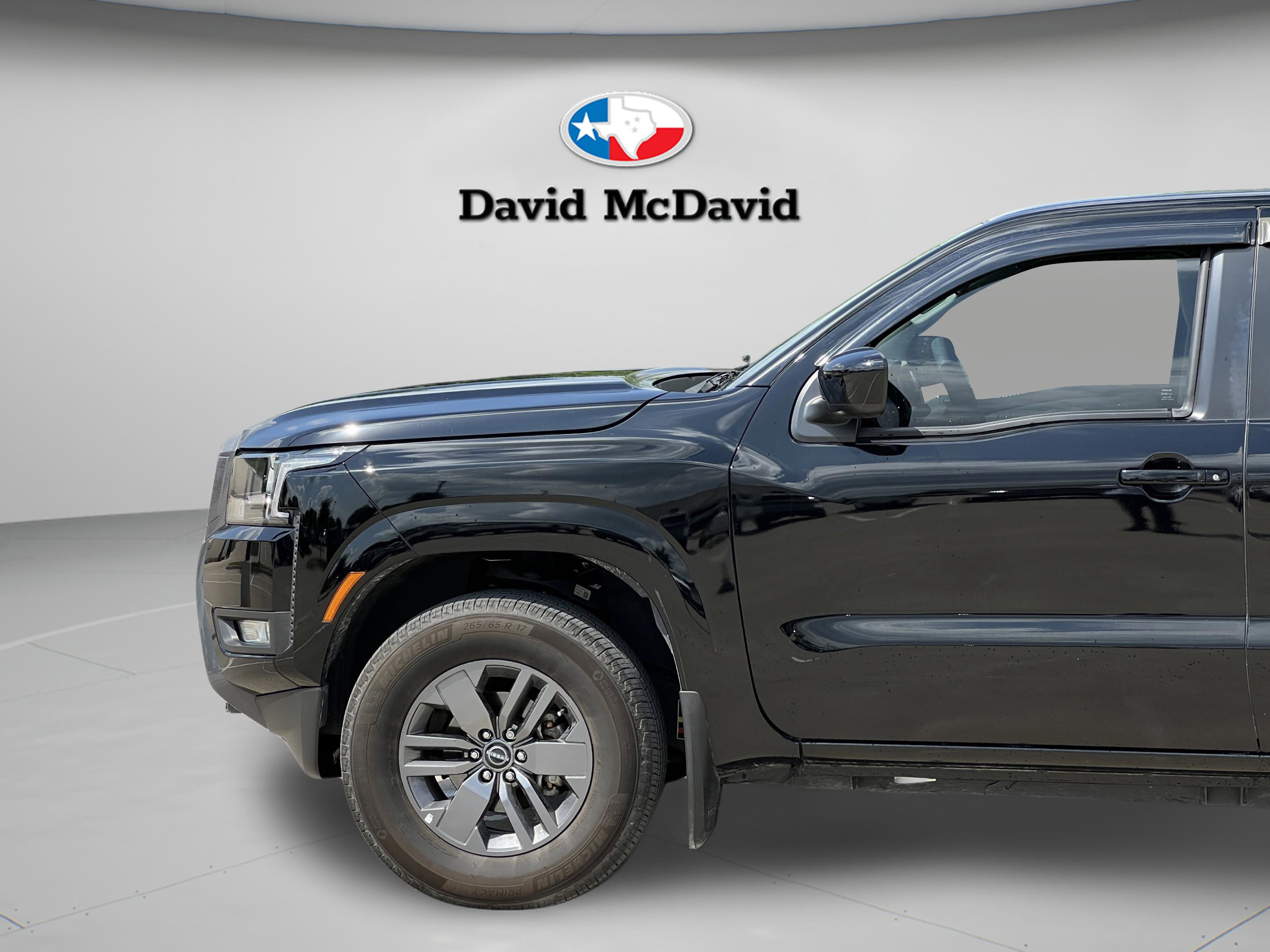 Used 2025 Nissan Frontier SV w/ SV Convenience Package RWD image 30