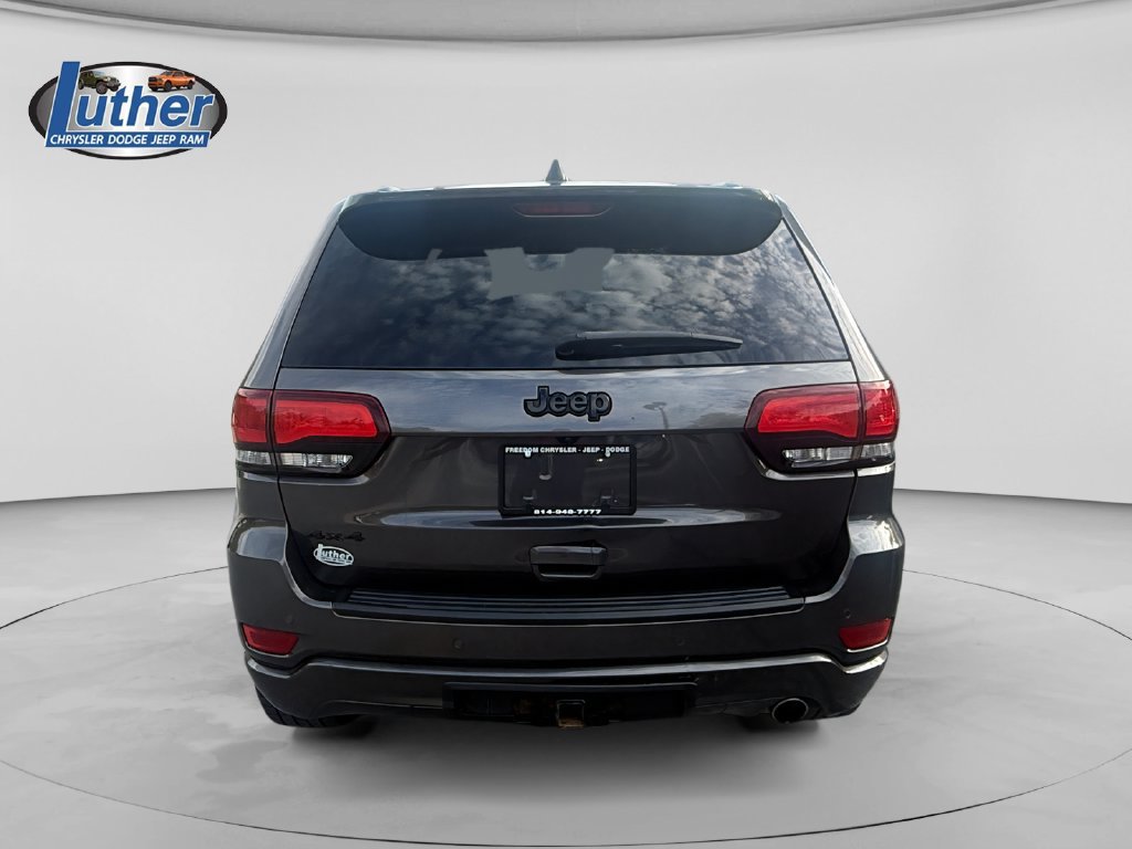 Used 2020 Jeep Grand Cherokee Altitude AWD/4WD image 4