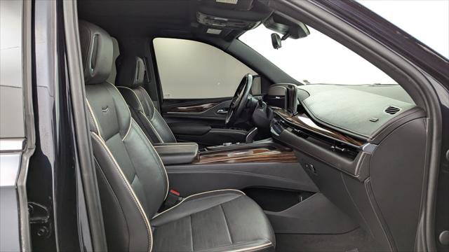 Used 2022 Cadillac Escalade ESV Premium Luxury AWD/4WD image 21