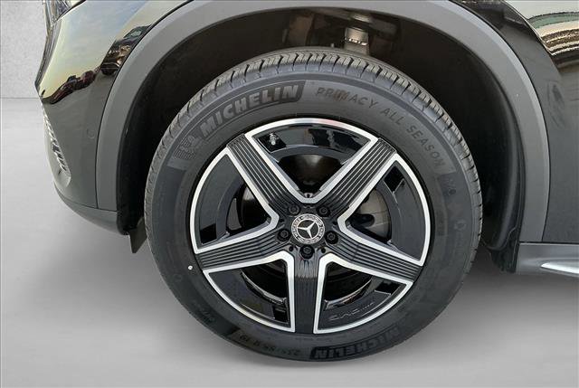 Certified 2026 Mercedes-Benz GLC 300 4MATIC image 9