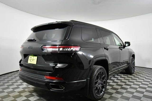 Used 2023 Jeep Grand Cherokee L Summit w/ High Altitude Package image 11