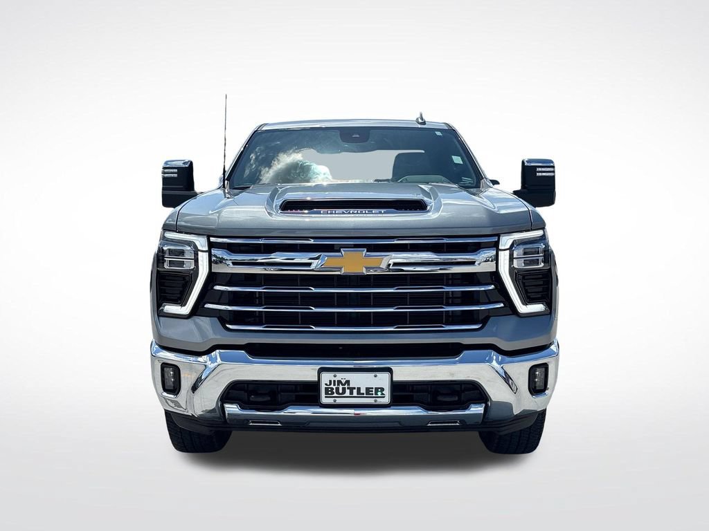 Used 2024 Chevrolet Silverado 3500 LTZ AWD/4WD image 12