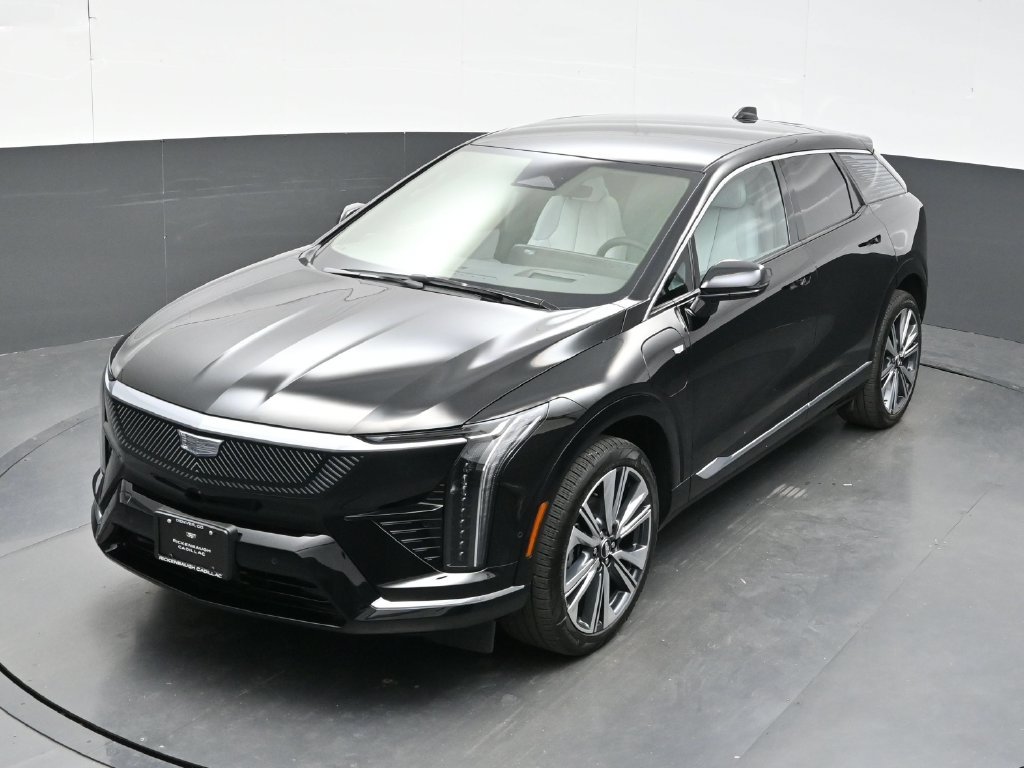New 2027 Cadillac Optiq Premium Luxury w/ LPO, Floor Liner Package AWD/4WD image 28