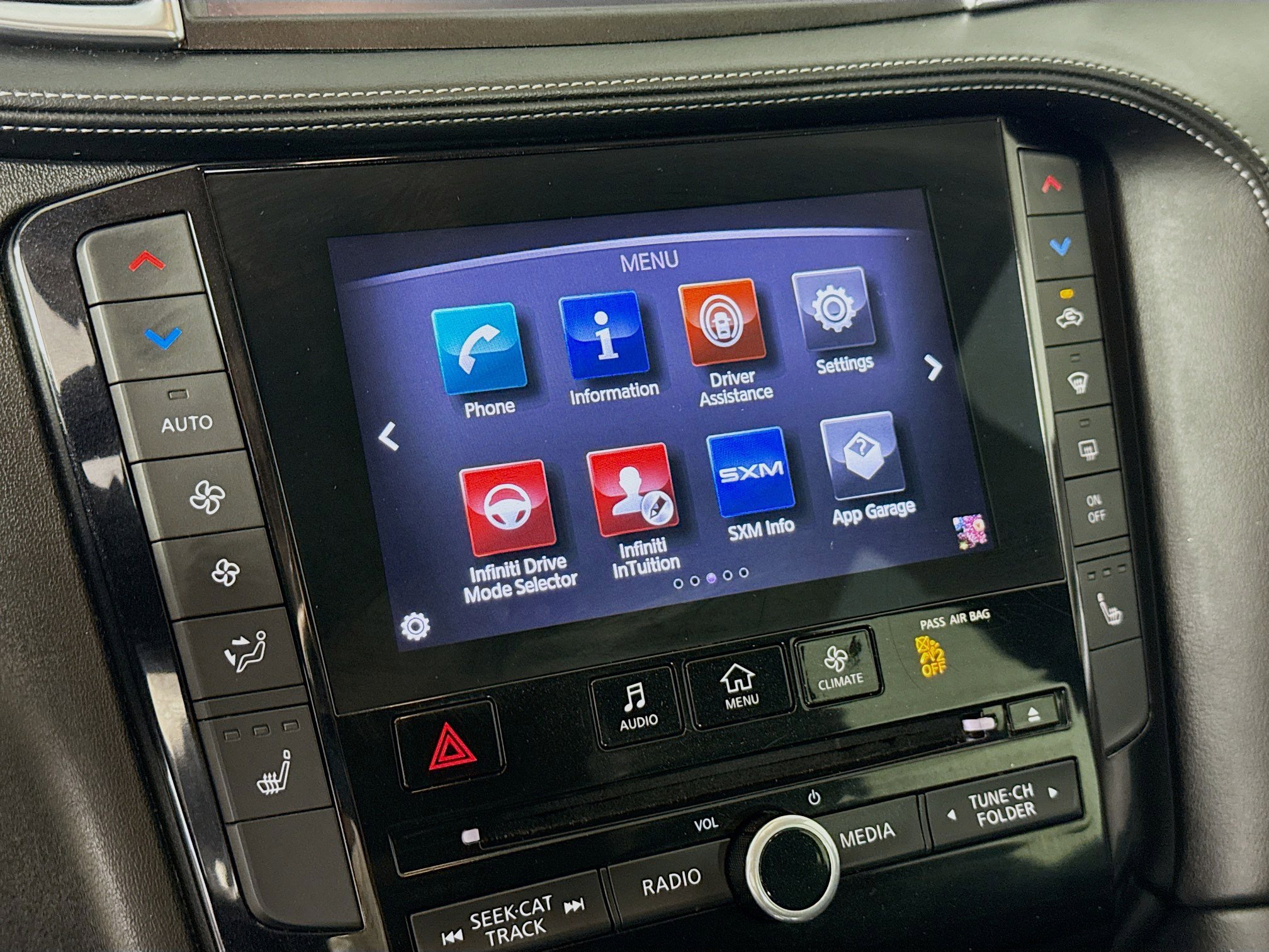 Used 2019 INFINITI QX50 Luxe image 17