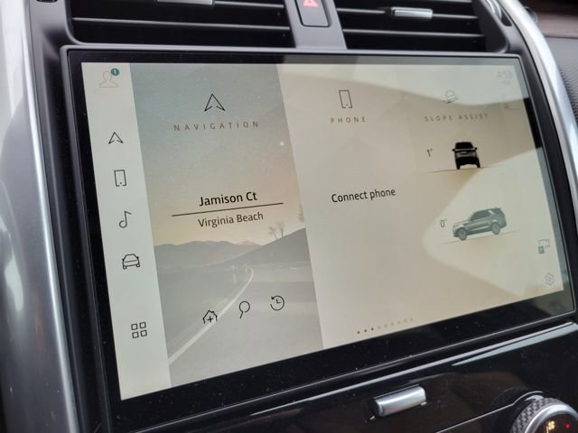 Used 2025 Land Rover Discovery Dynamic SE image 35