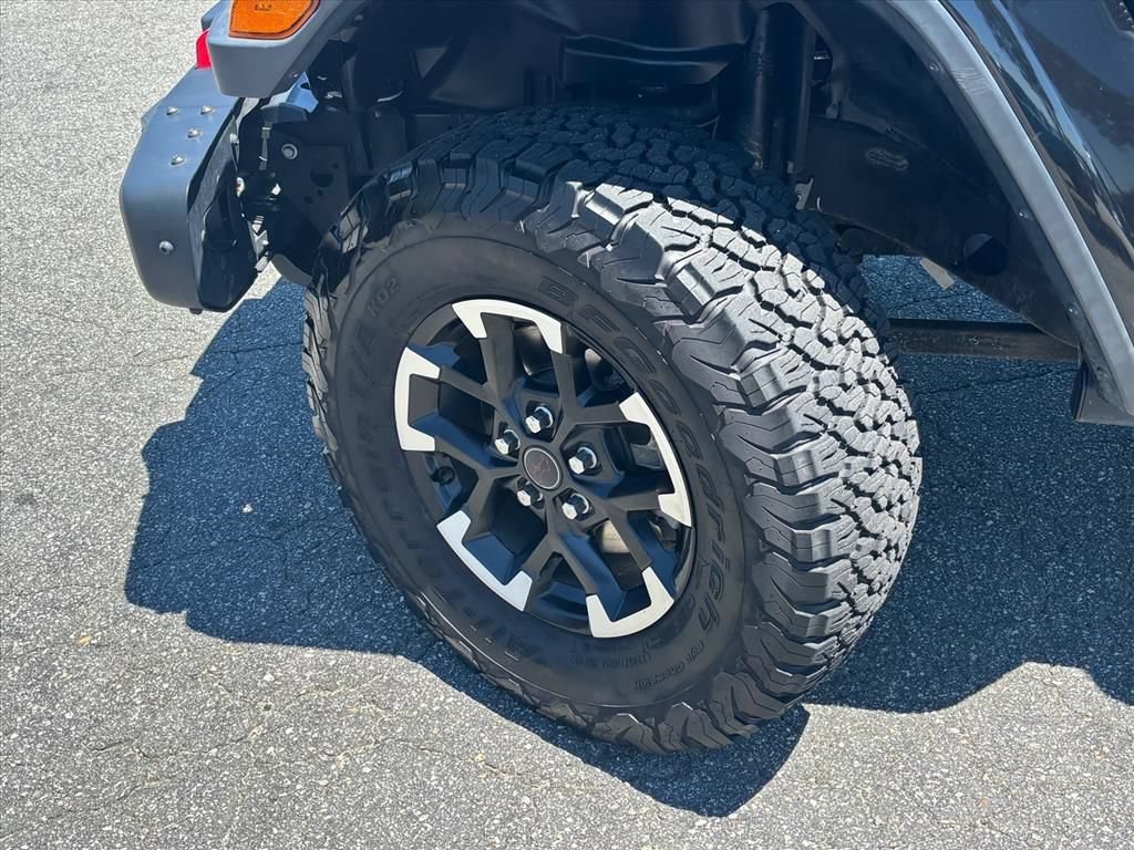 Used 2018 Jeep Wrangler Rubicon AWD/4WD image 27