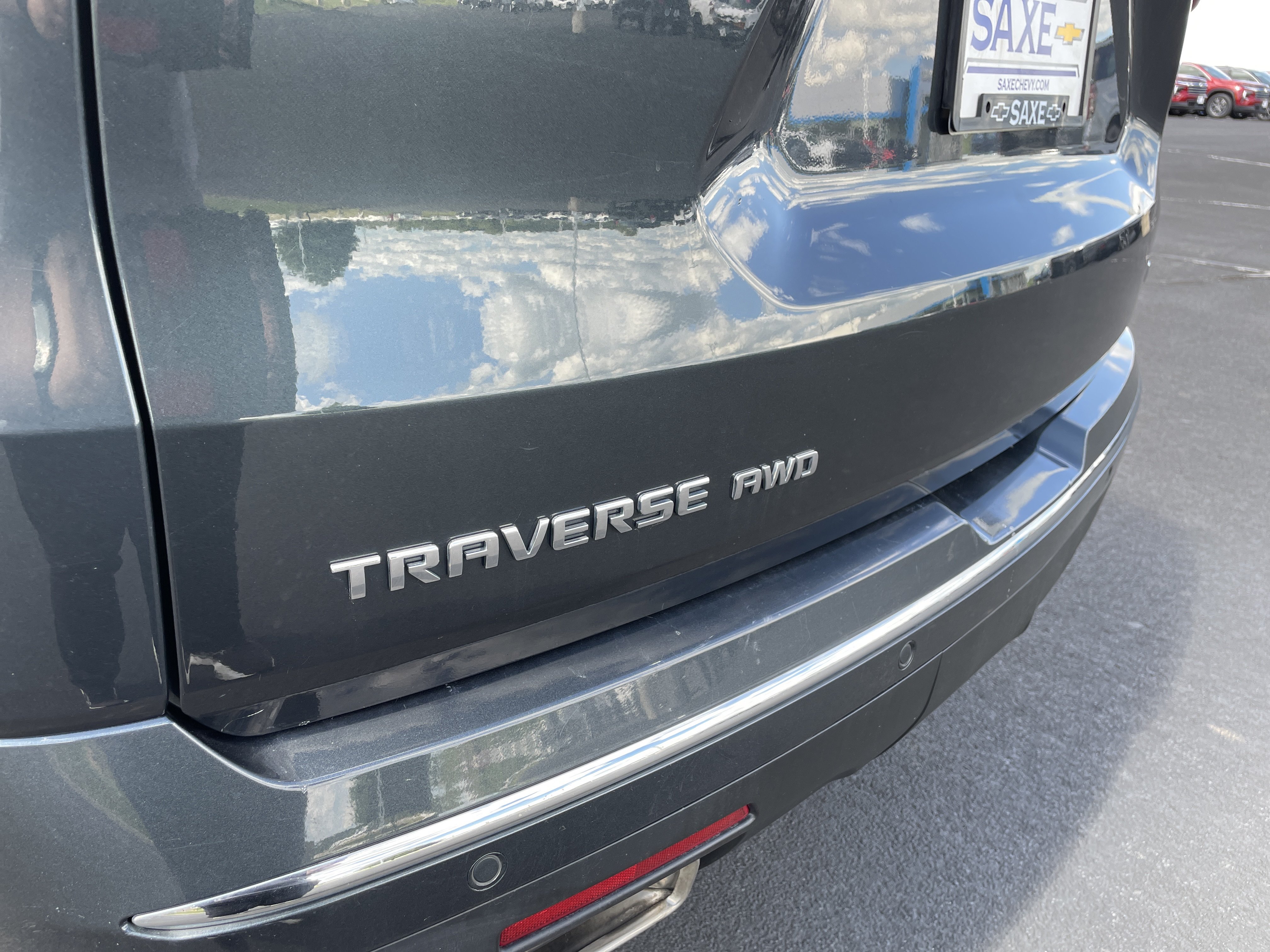 Used 2018 Chevrolet Traverse Premier w/ LPO, Floor Liner Package AWD/4WD image 27