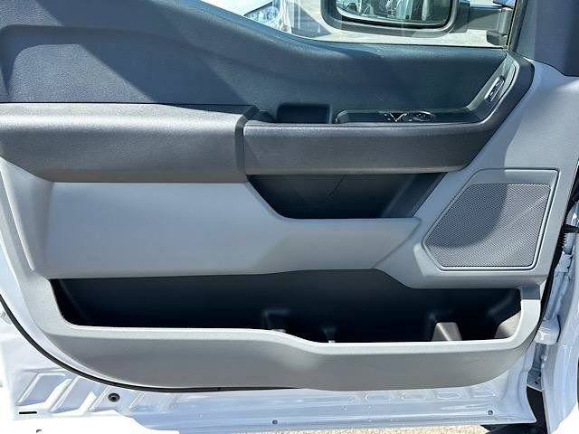 New 2025 Ford F550 4x4 Regular Cab Super Duty image 9