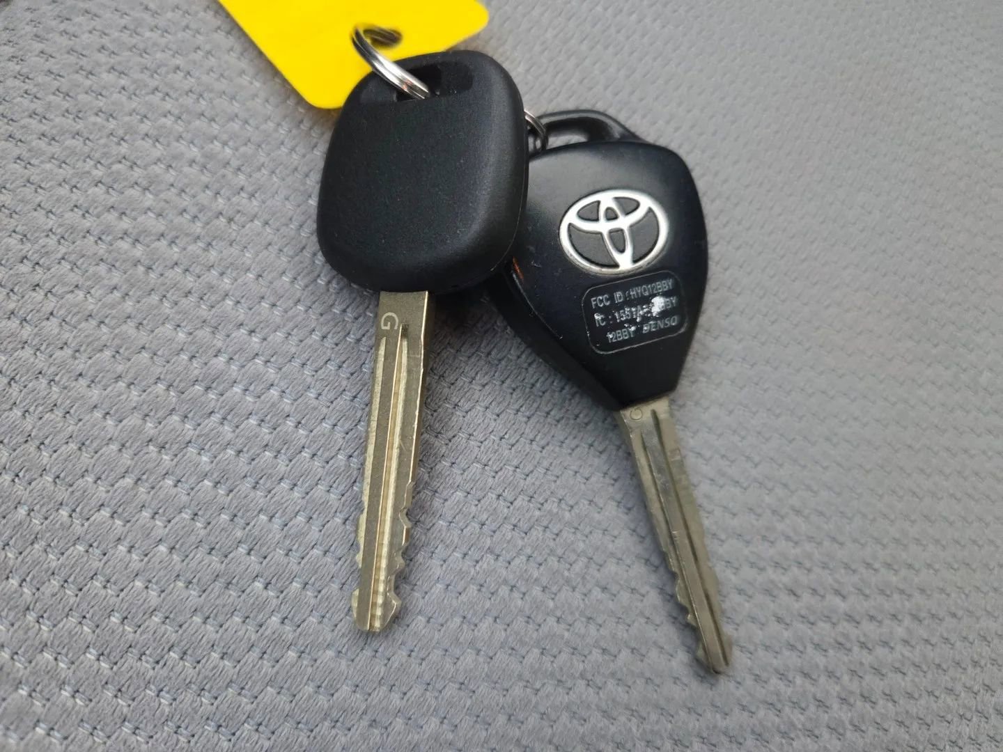 Used 2013 Toyota Yaris LE image 35