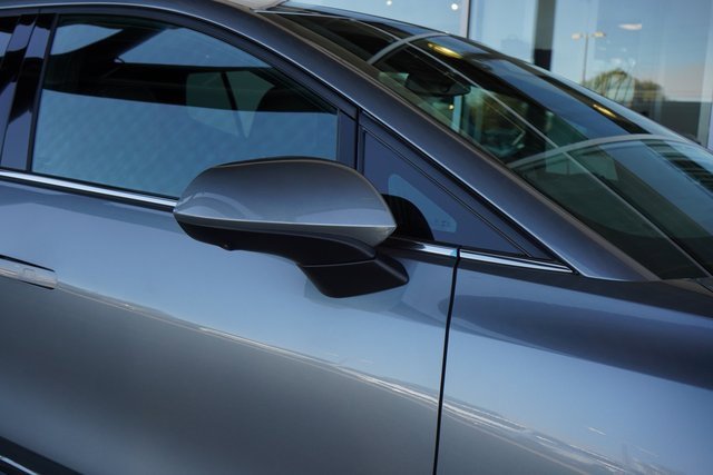 New 2025 Chevrolet Equinox EV LT image 11