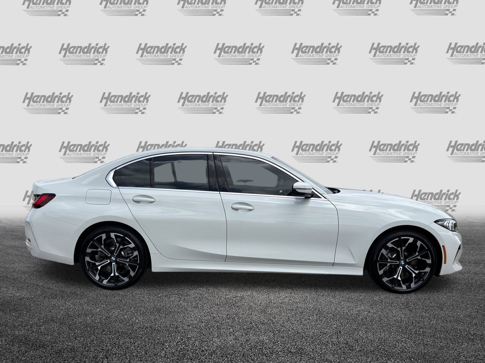 Used 2025 BMW 330i xDrive Sedan w/ Convenience Package AWD/4WD image 10