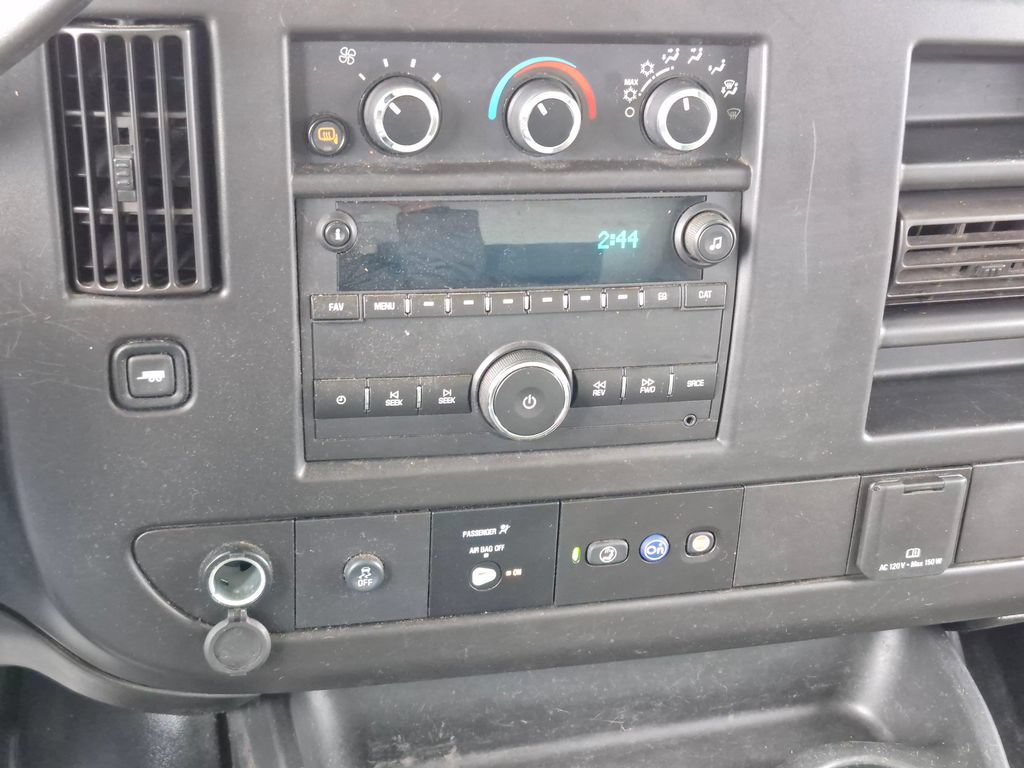 Used 2021 Chevrolet Express 3500 w/ Power Convenience Package RWD image 16