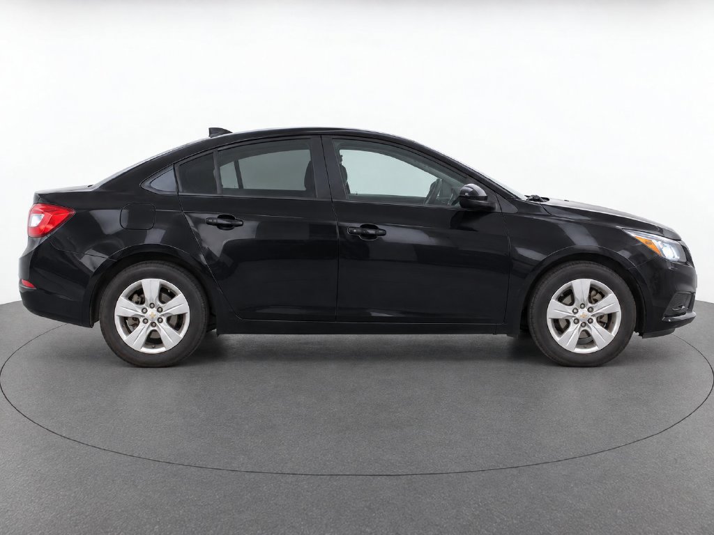 Used 2018 Chevrolet Cruze LS FWD image 8