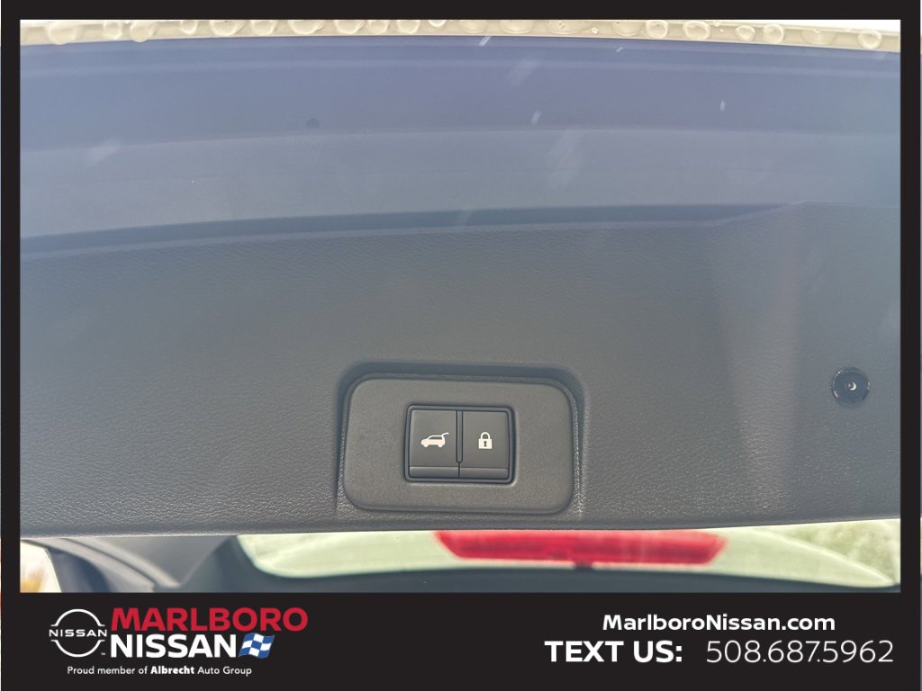 New 2026 Nissan Rogue Platinum image 14