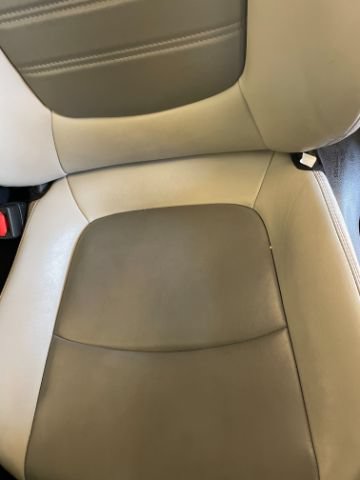 Used 2022 Toyota RAV4 XLE Premium FWD image 11