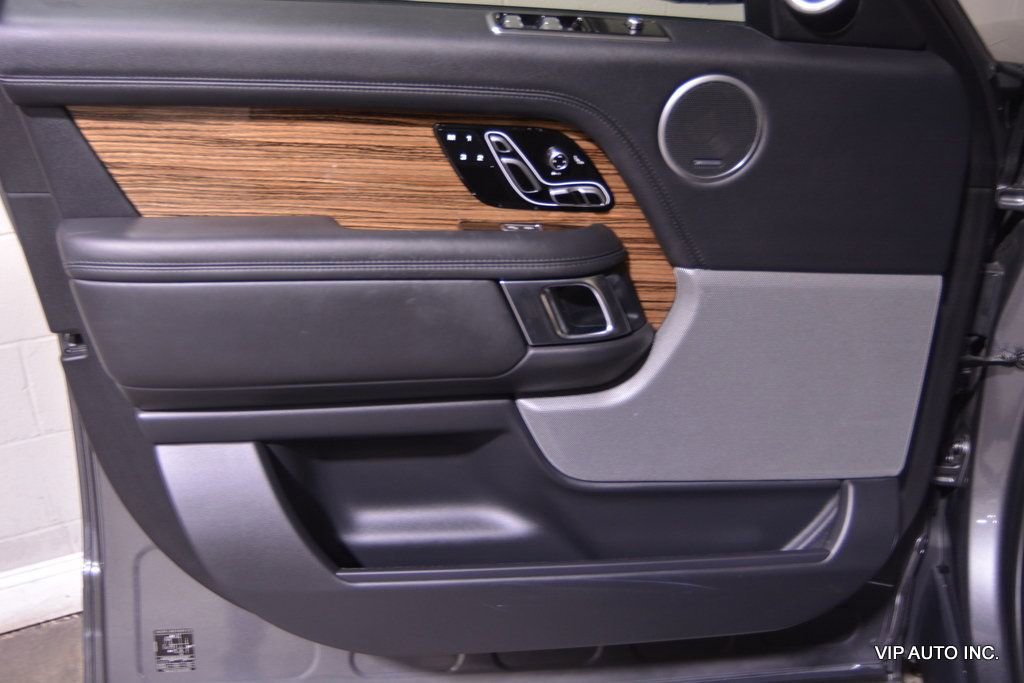 Used 2018 Land Rover Range Rover HSE image 5