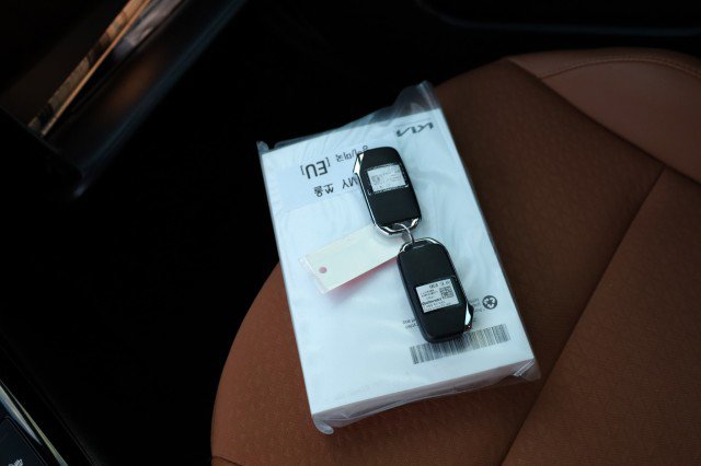 Used 2025 Kia Soul EX image 34