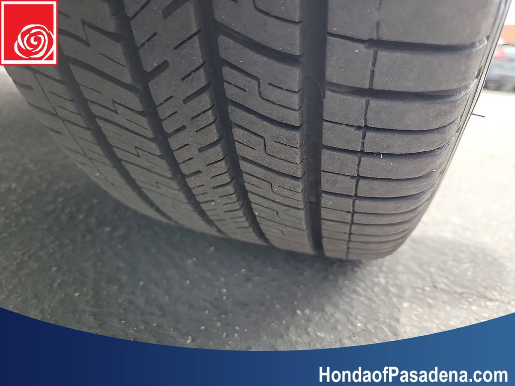 Used 2014 Toyota Corolla LE Premium w/ Driver Convenience Package FWD image 31