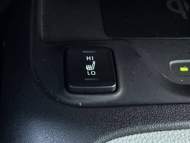 Used 2025 Toyota Corolla XSE FWD image 21