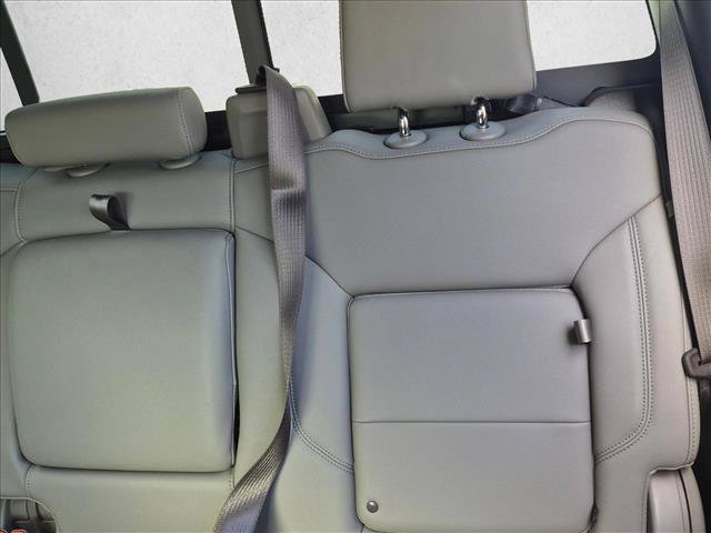 Used 2025 Chevrolet Silverado 1500 LTZ AWD/4WD image 14