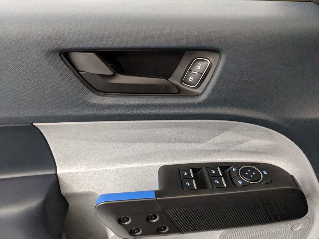 New 2025 Ford Maverick XLT w/ XLT Luxury Package image 9