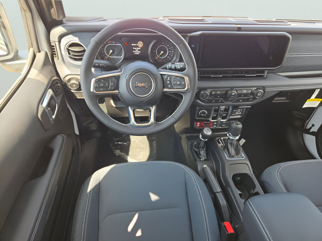 New 2026 Jeep Wrangler Unlimited Rubicon w/ Rockslide Package AWD/4WD image 23