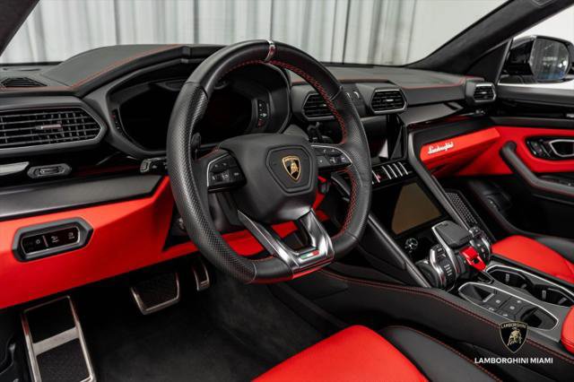Used 2022 Lamborghini Urus image 28