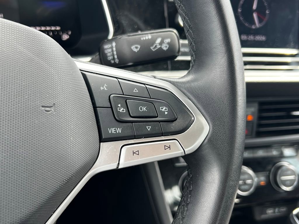 Used 2024 Volkswagen Jetta SE image 19