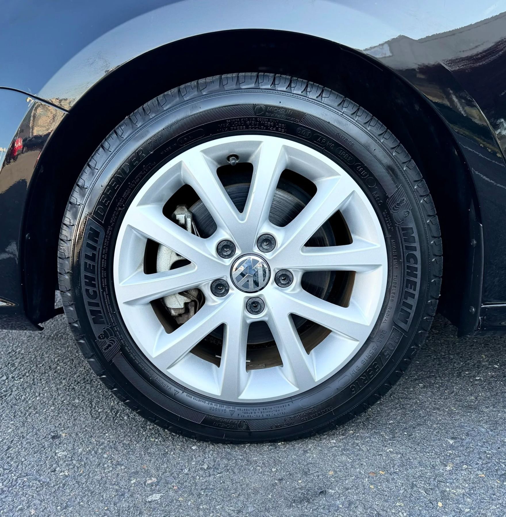 Used 2015 Volkswagen Jetta SE image 42