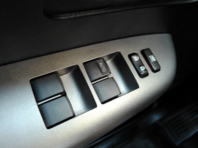 Used 2013 Toyota Tundra 2WD Double Cab image 28