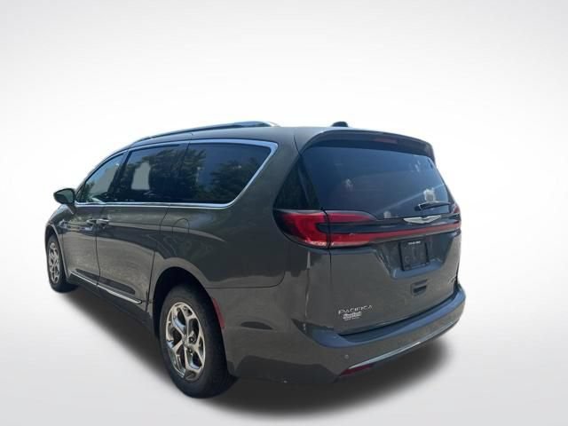 Used 2021 Chrysler Pacifica Limited AWD/4WD video 3