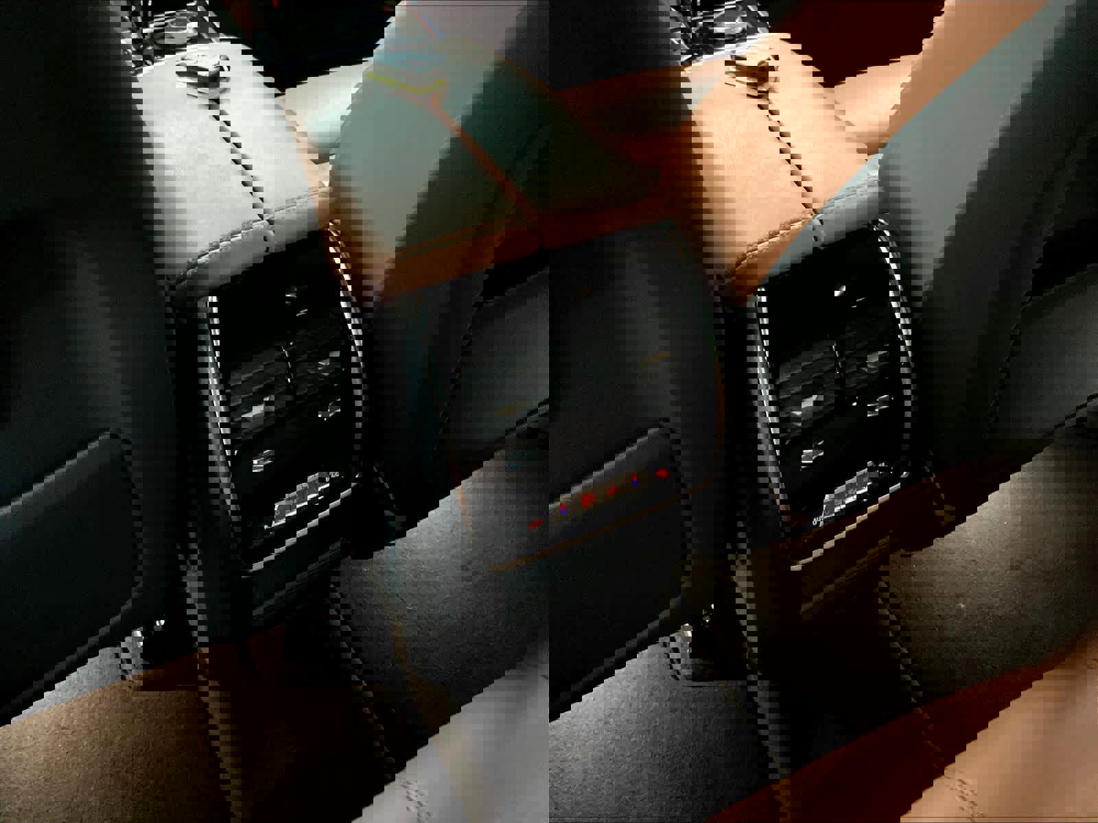 Used 2019 BMW X5 xDrive40i w/ M Sport Package image 35