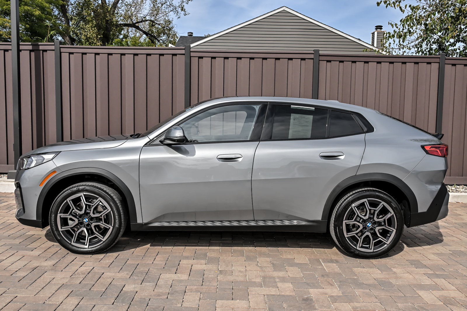 Used 2026 BMW X2 xDrive28i AWD/4WD image 10