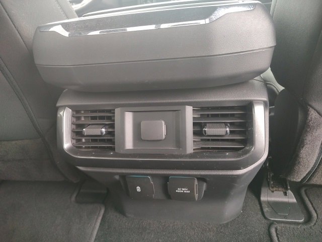 Certified 2022 Ford F150 XLT w/ Equipment Group 302A High image 31