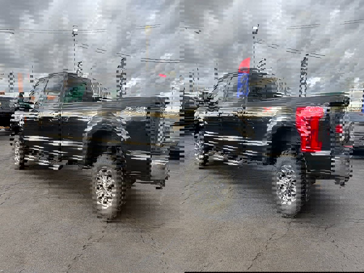 Used 2017 Ford F350 Lariat w/ Lariat Ultimate Package image 8